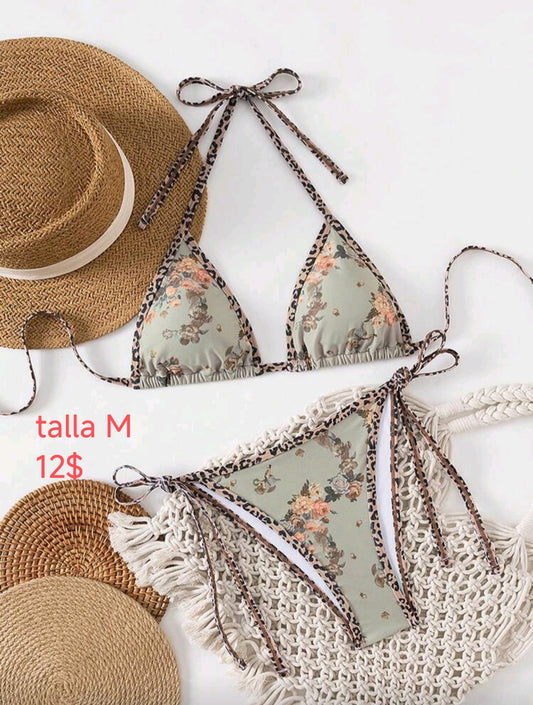 Traje de baño gris con leopardo