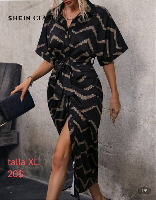 Vestido negro con dorado