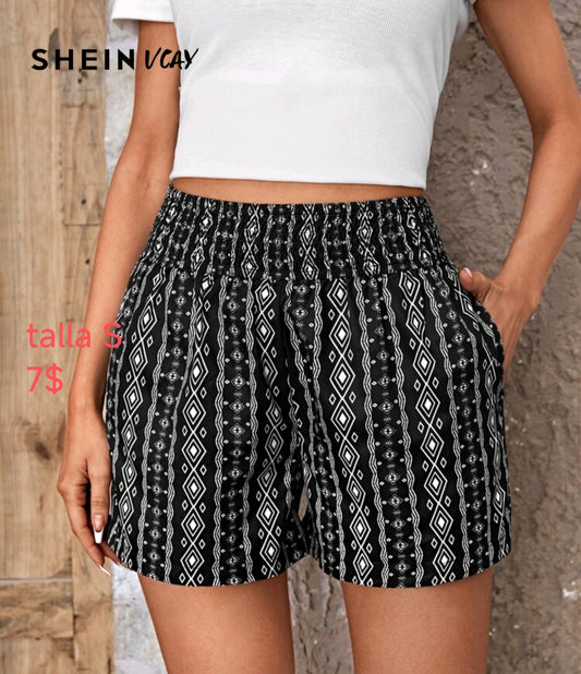 Short negro con blanco